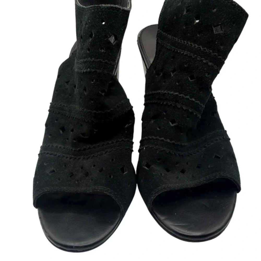 Franco Fortini Women Size 11 Black Suede Perforated Peep‎ Toe Heel Booties Party - Picture 3 of 8